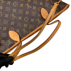 louis vuitton neverfull tote mm brown canvas monogram handle detail