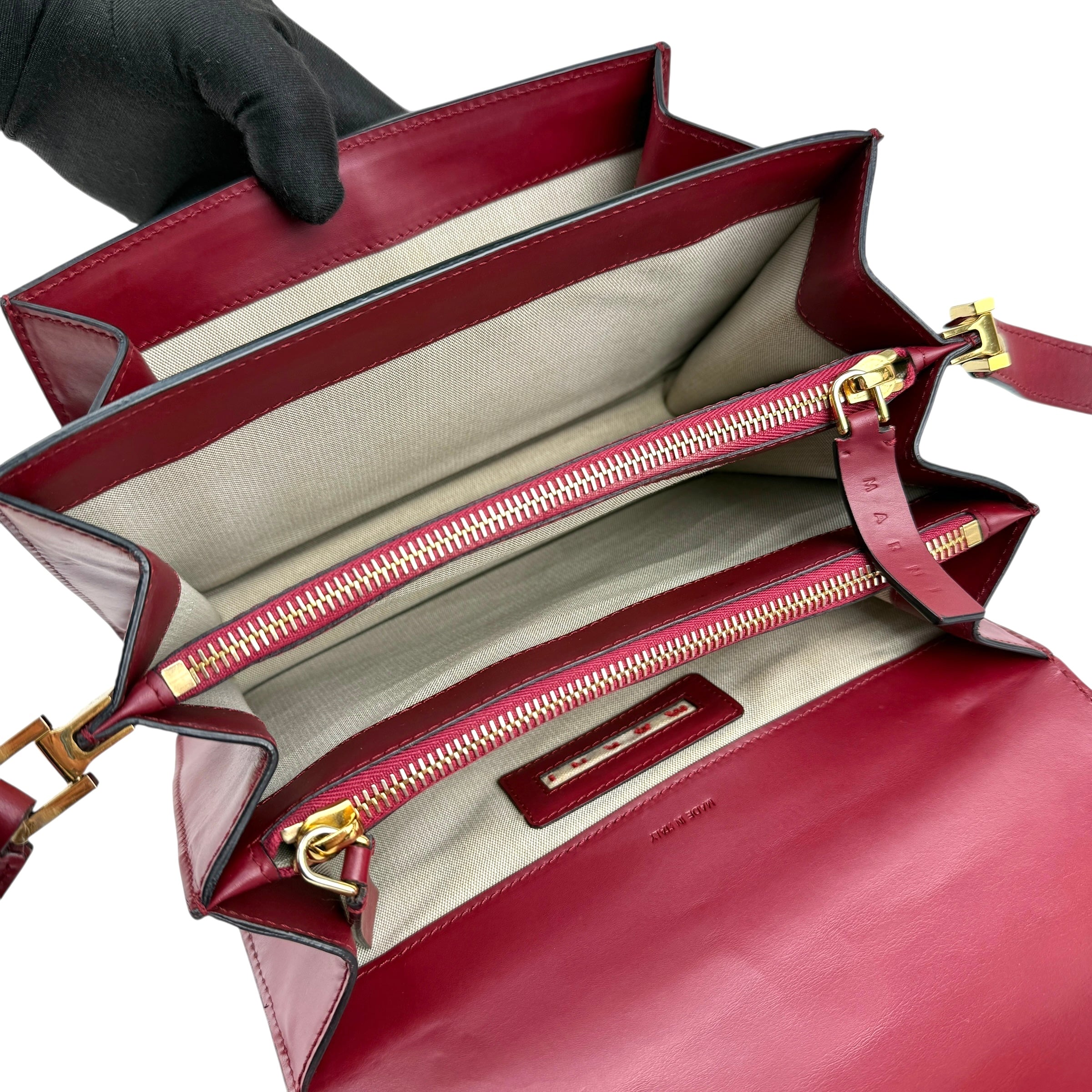 marni trunk medium leather shoulder bag red