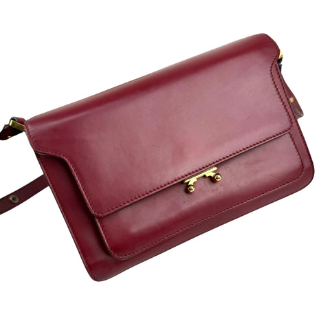 marni trunk medium leather shoulder bag red left front 45