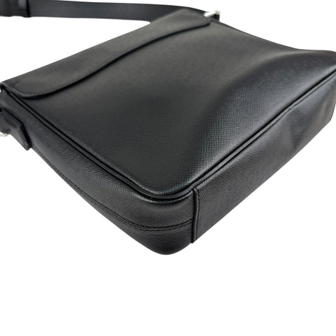 Louis Vuitton Taiga Roman Messenger Bag