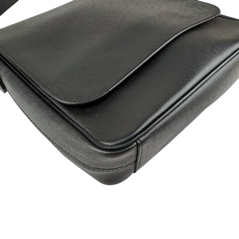 Louis Vuitton Taiga Roman Messenger Bag