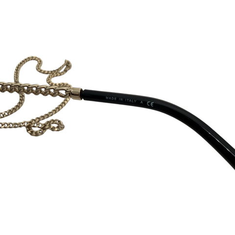 Pre-owned Chanel Pantos sunglasses