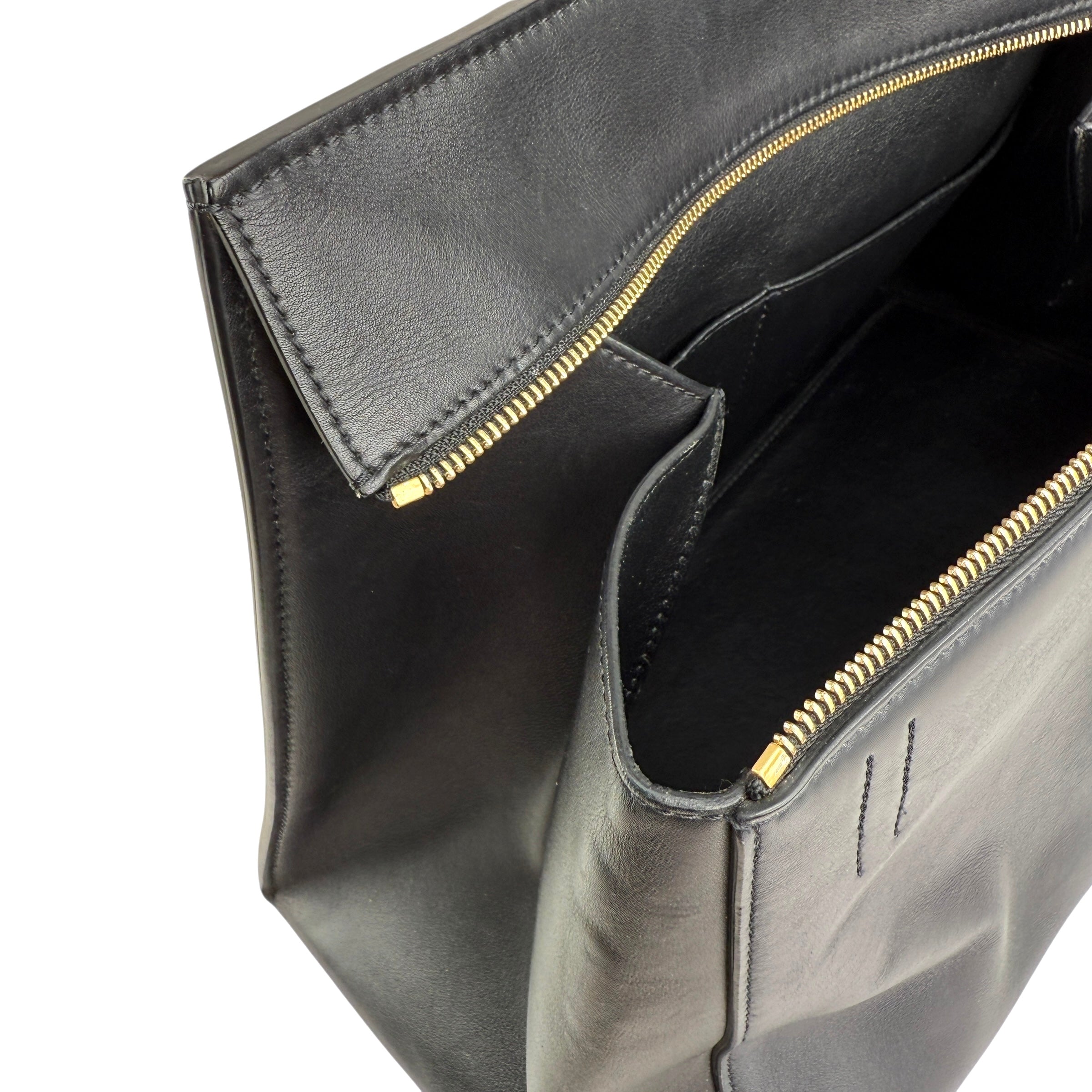 Pre-owned Celine Black Smooth Leather Edge Shoulder Bag shoulder bag