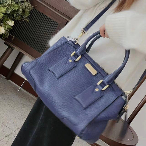 Burberry The Barrel Leather Tote Heritage Grain Gladstone Leather Bag - Loop Vintage