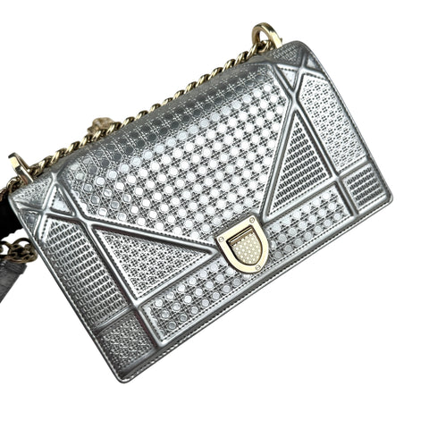Christian Dior Diorama Medium metallic Micro Cannage patent bag side view
