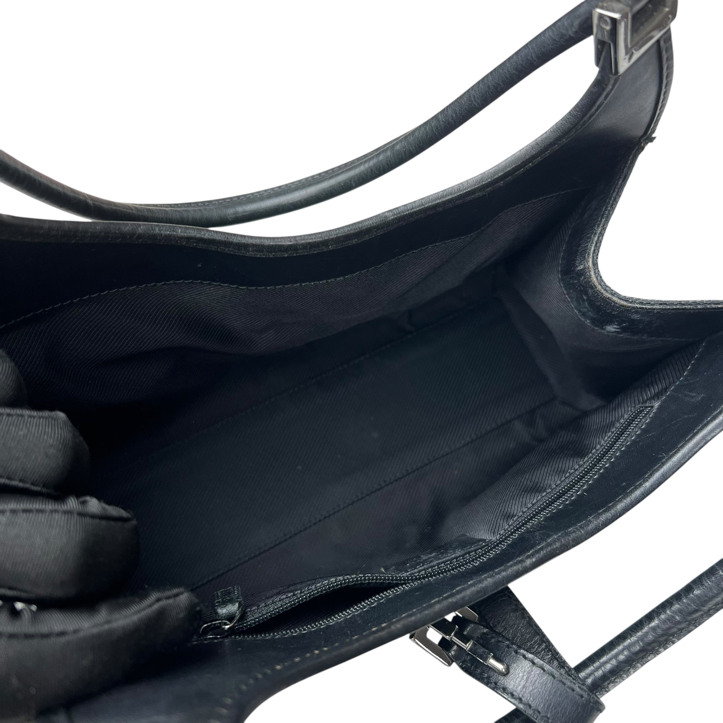 Gucci Jackie Vintage black cloth handbag interior view