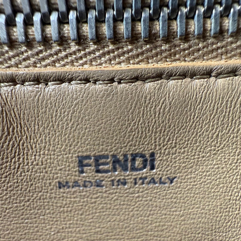 Fendi Beige gesteppte Dotcom-Schultertasche Braun