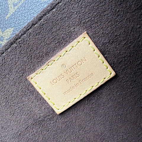 Louis Vuitton Pochette Métis Shoulder Bag Brown Canvas