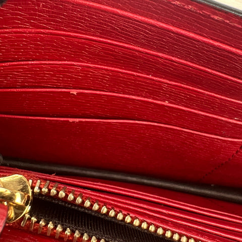 Gucci Red Interlocking G Blooms Leather Wallet on Chain