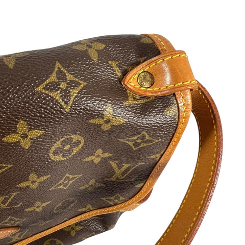 Louis Vuitton Saumur Leather Handbag - Loop Vintage