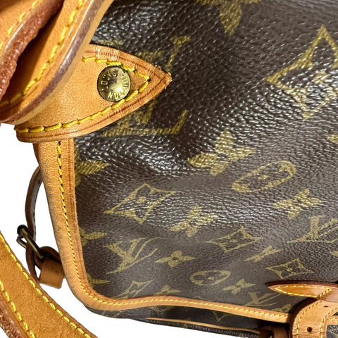 Louis Vuitton Saumur Leather Handbag - Loop Vintage