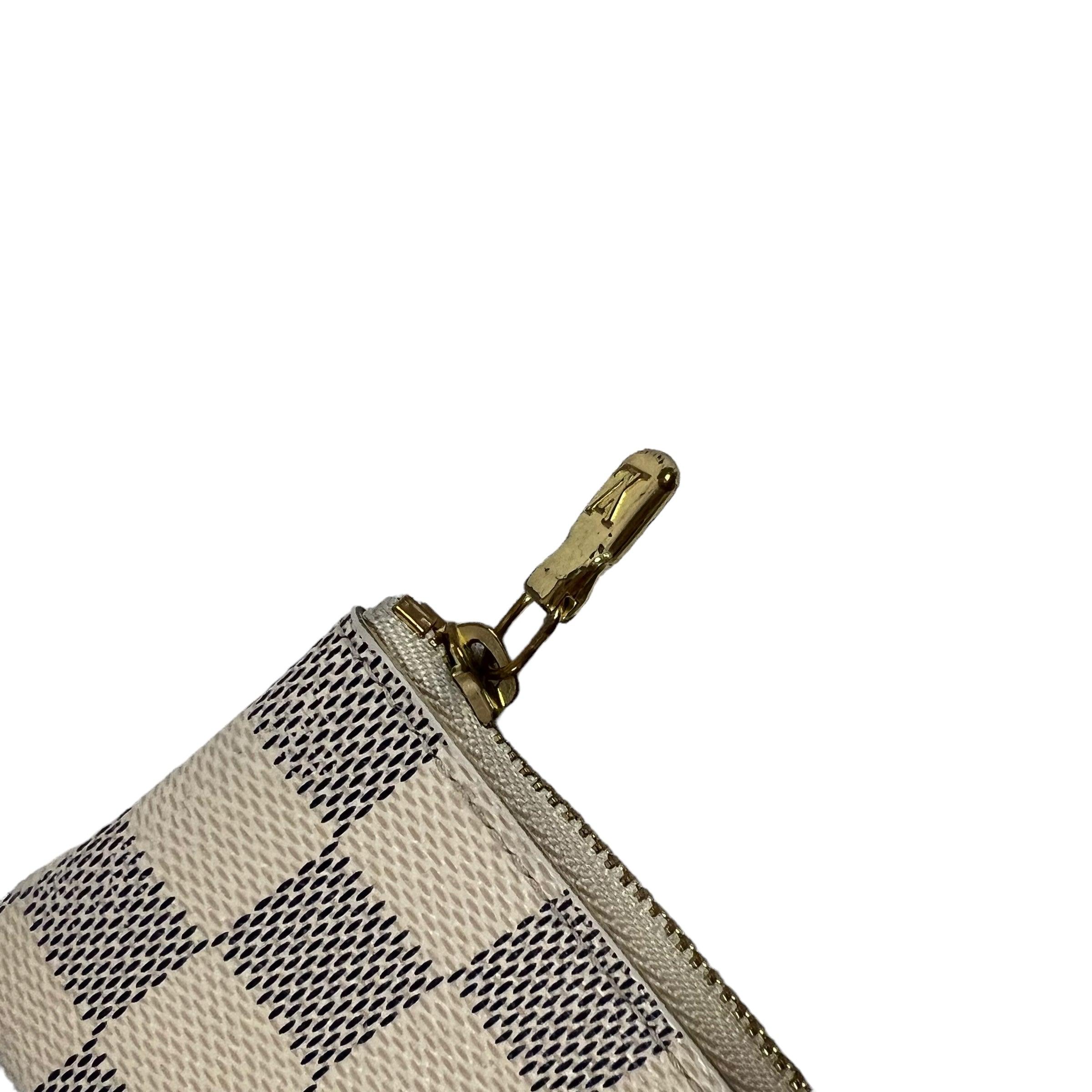 Louis Vuitton Leather Wallet - Loop Vintage