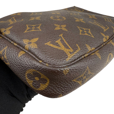 Louis Vuitton Pochette Accessoires Shoulder Bag Brown Canvas