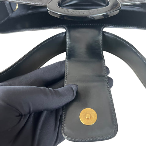 Louis Vuitton reverie Black Leather shoulder