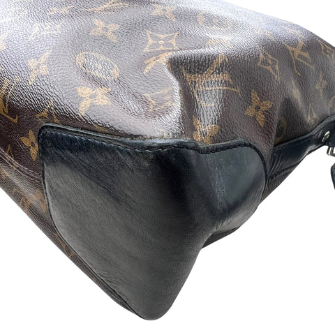 Louis Vuitton Messenger shoulder bag in brown monogram canvas and black leather