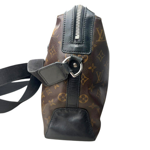Louis Vuitton Messenger shoulder bag in brown monogram canvas and black leather