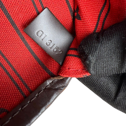 Louis Vuitton Neverfull MM in Damier Ebene Canvas