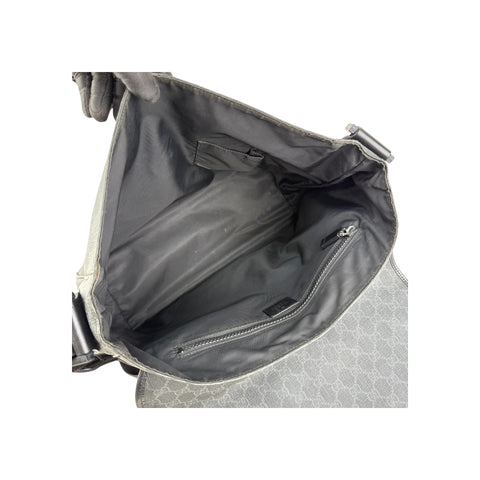 Gucci Black GG Imprime Messenger Bag