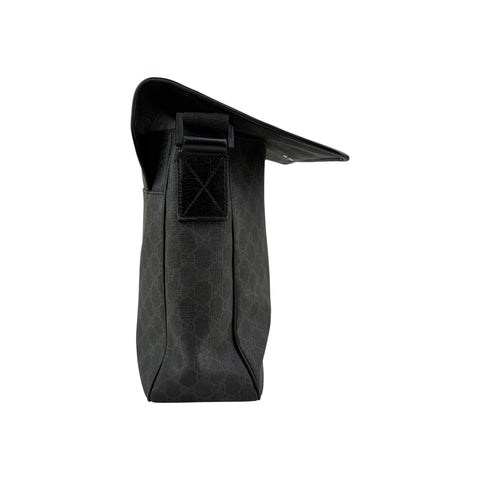 Gucci Black GG Imprime Messenger Bag