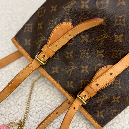 Louis Vuitton  Bucket leather handbag - Loop Vintage