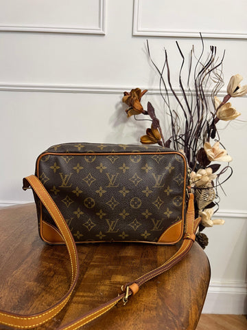 Louis Vuitton Trocadéro Leather Handbag - Loop Vintage