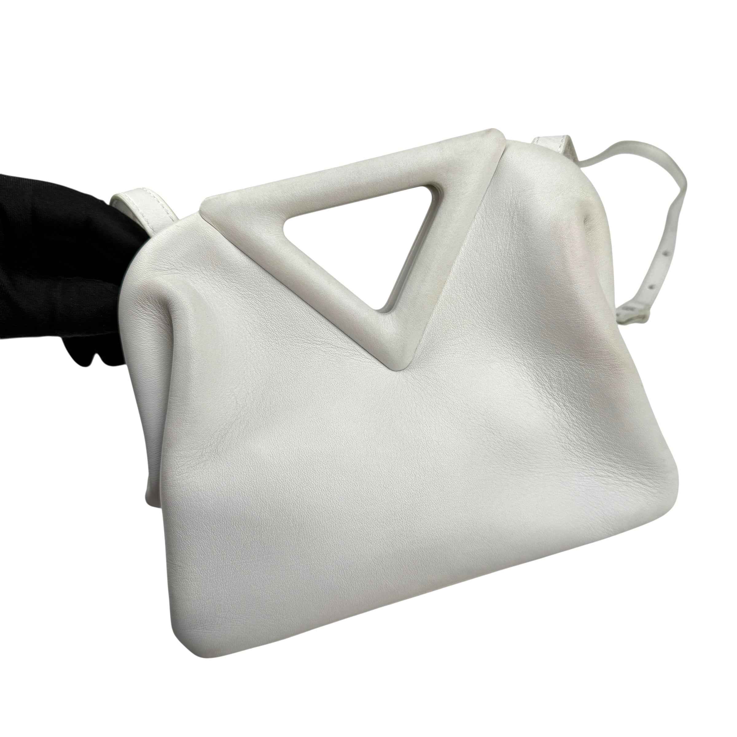 bottega veneta calfskin the point triangle bag chalk left back 45