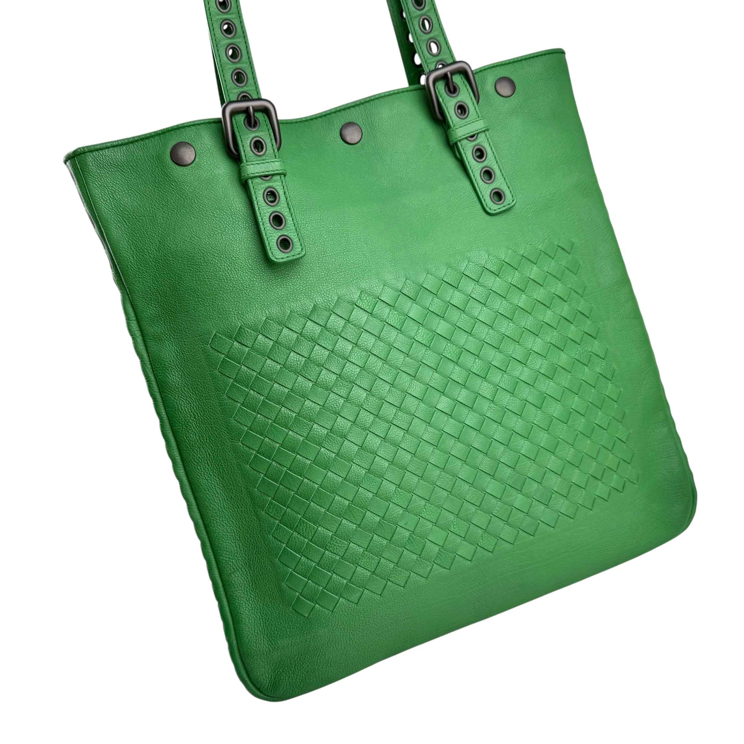 bottega veneta green leather intrecciato tote bag with eyelet handles left back 45