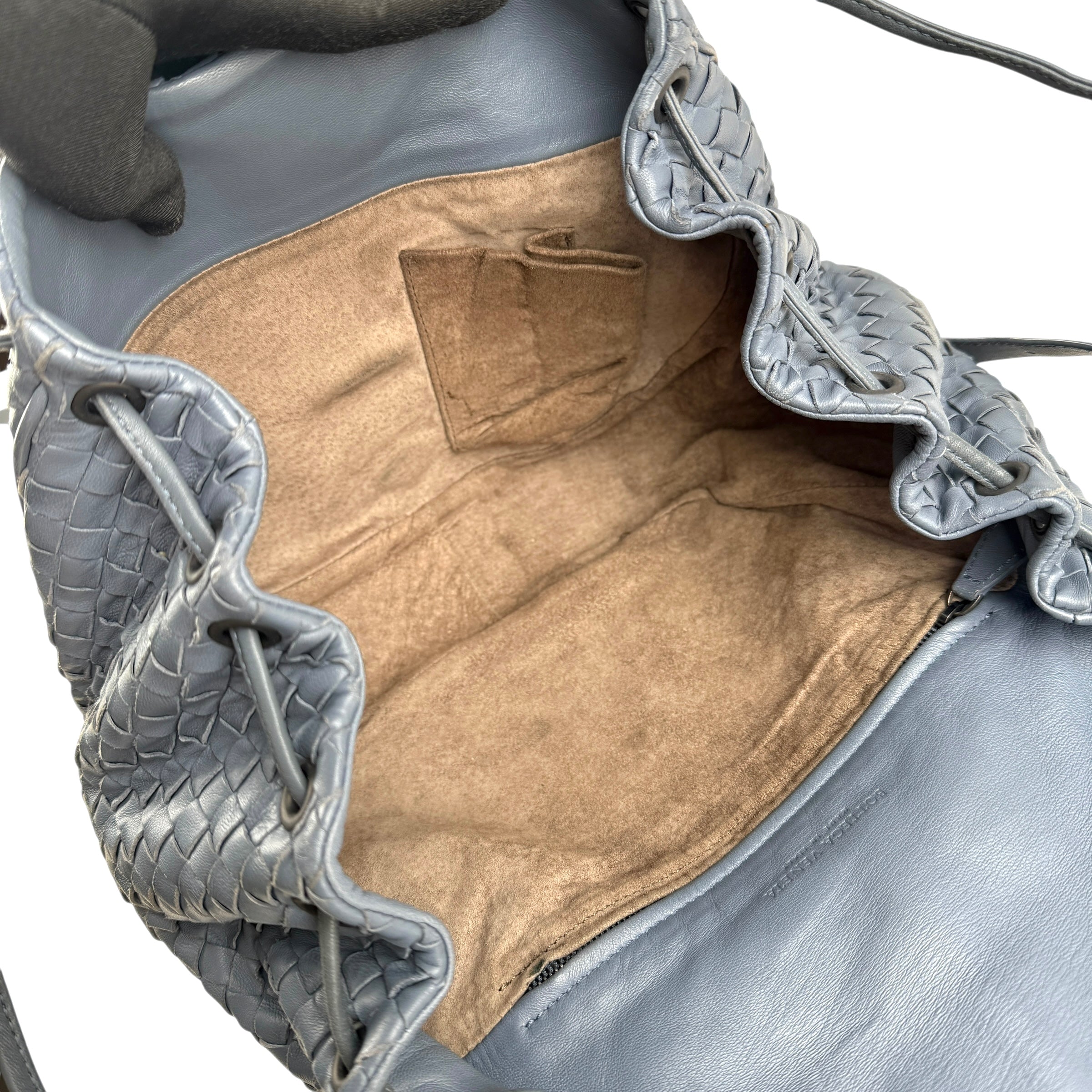 bottega veneta intrecciato flap crossbody inside