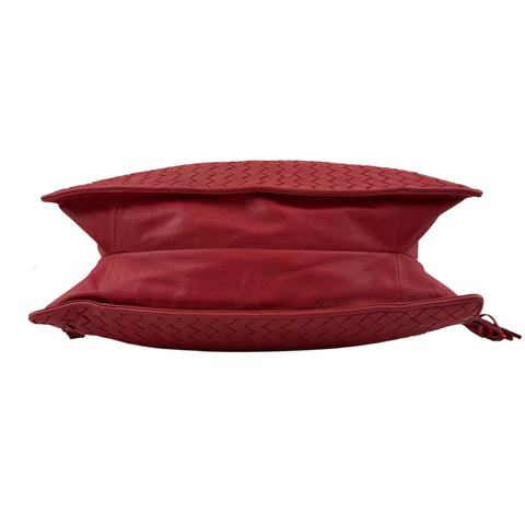 bottega veneta intrecciato leather shoulder bag bottom