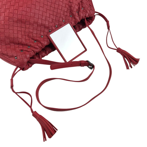 bottega veneta intrecciato leather shoulder bag handle detail