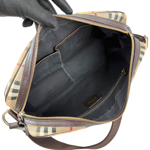 burberry house check shoulder bag inside