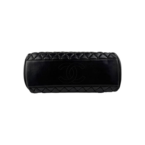 Chanel Black Quilted Iridescent Calfskin Leather Medium Tote Bag