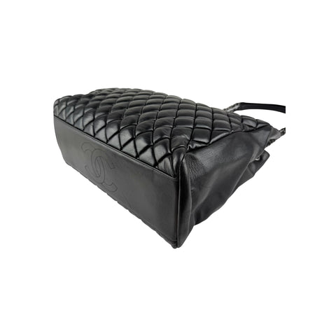 Chanel Black Quilted Iridescent Calfskin Leather Medium Tote Bag