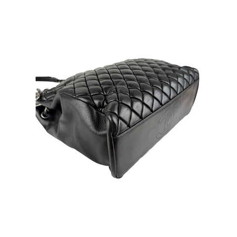 Chanel Black Quilted Iridescent Calfskin Leather Medium Tote Bag