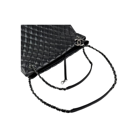 Chanel Black Quilted Iridescent Calfskin Leather Medium Tote Bag
