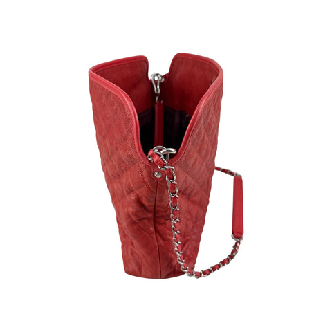 Chanel Caviar Quilted French Riviera Hobo Rouge