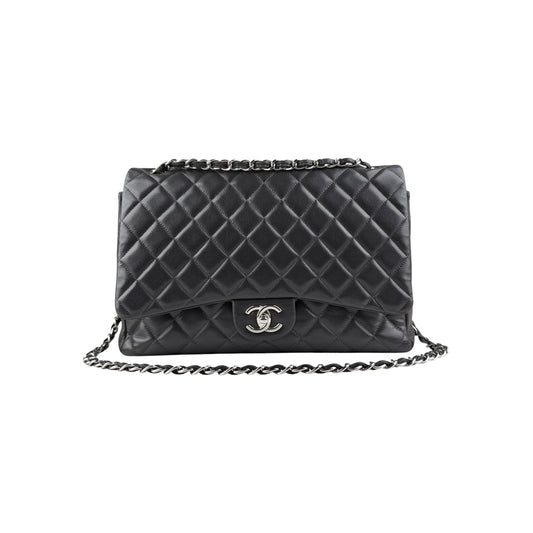 Chanel Classic Maxi flap shoulder bag