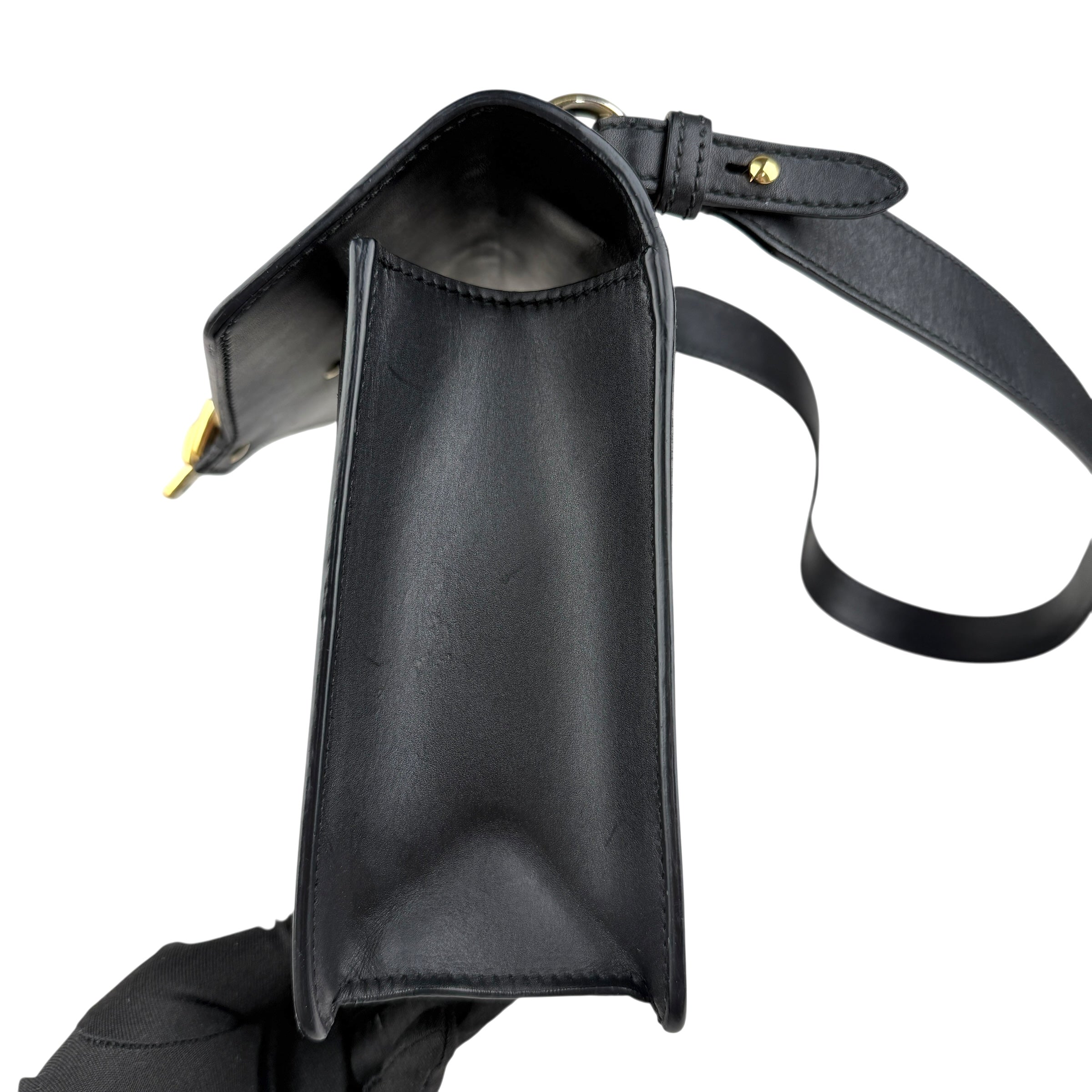 gucci black leather web sylvie shoulder bag left