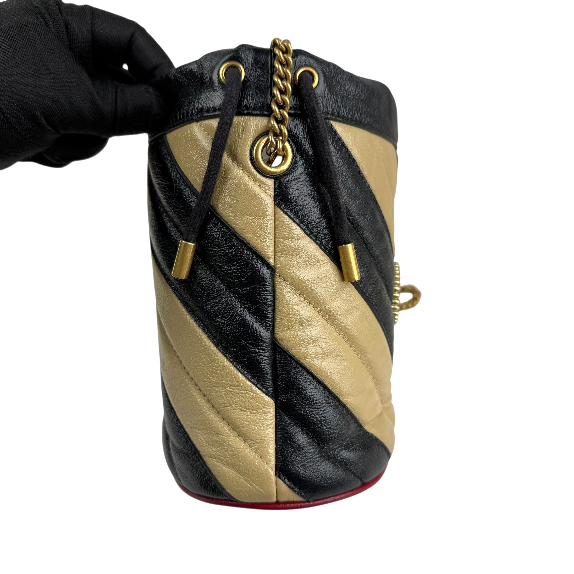 gucci gg marmont mini bucket bag left