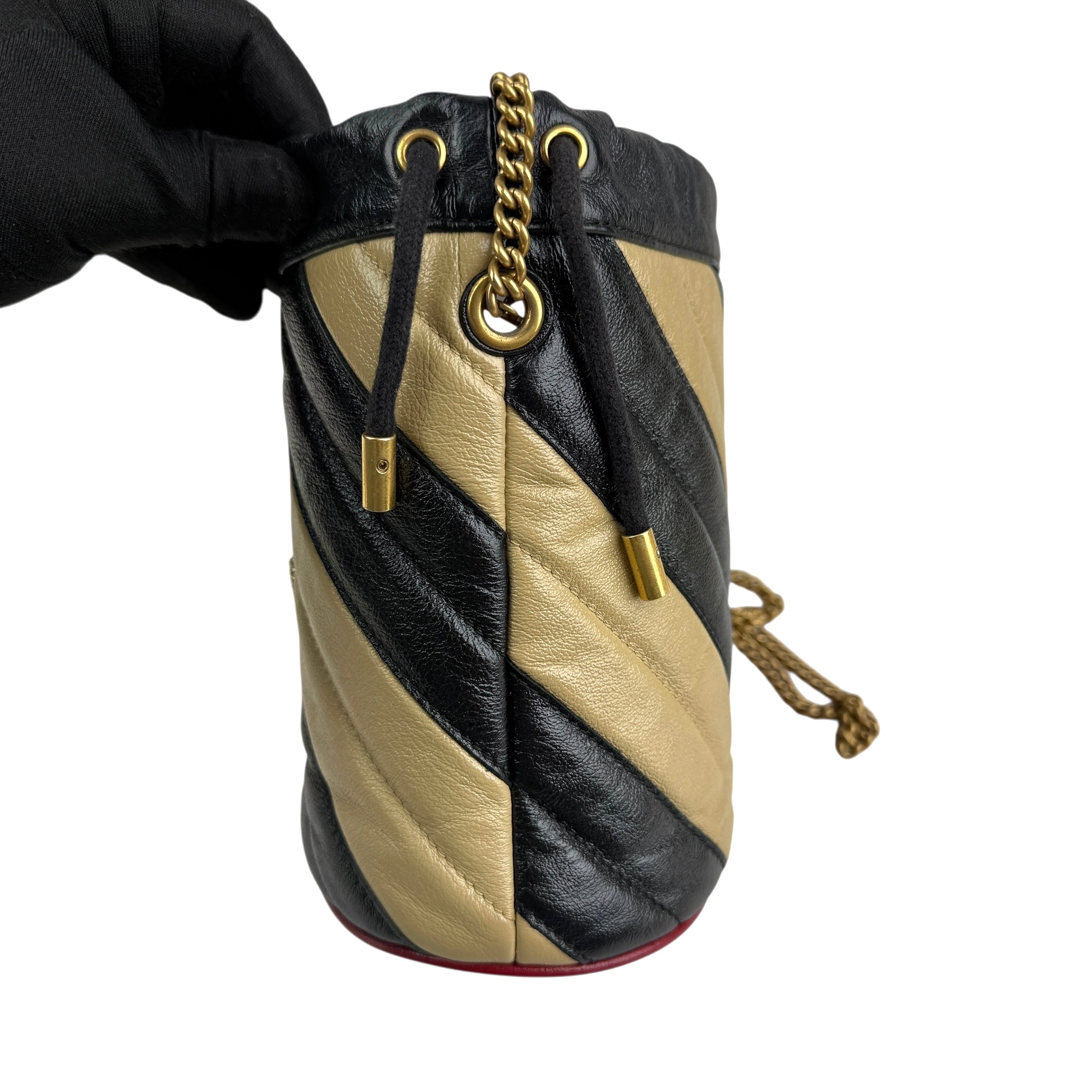 gucci gg marmont mini bucket bag right