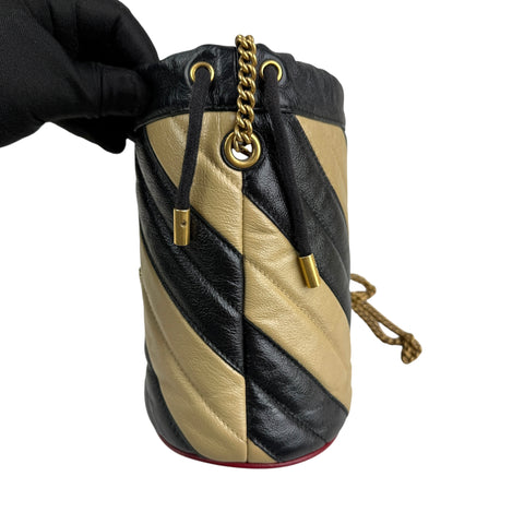 gucci gg marmont mini bucket bag right