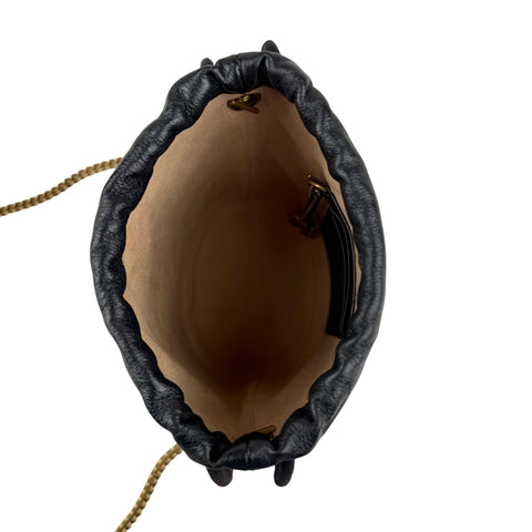 gucci gg marmont mini bucket bag top