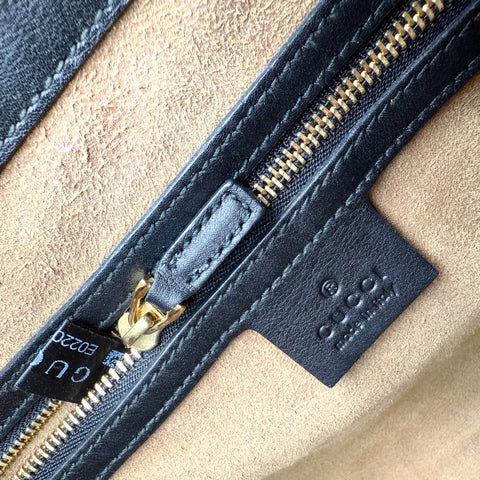 gucci gg supreme monogram calfskin padlock top handle bag inside pocket detail