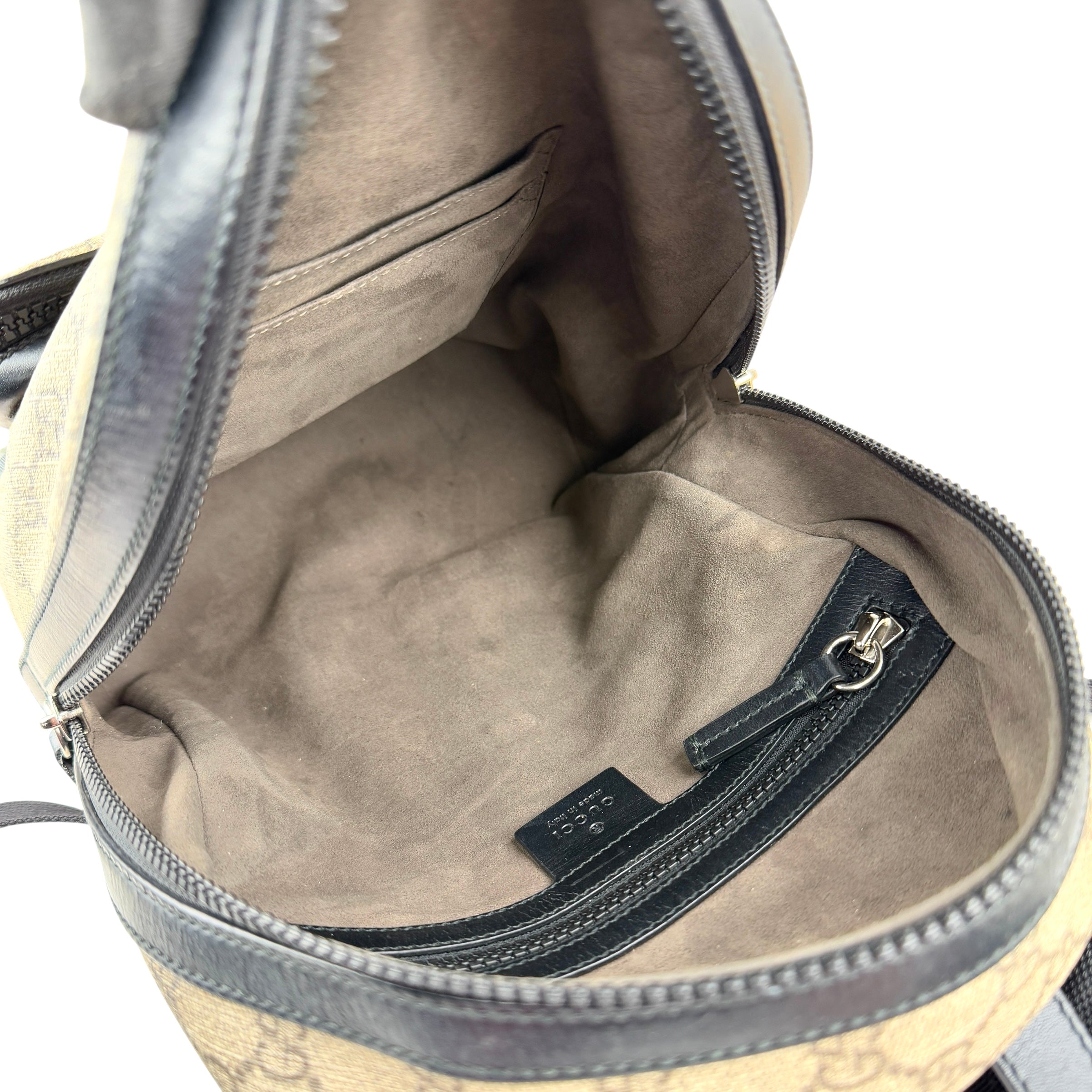 gucci junior gg supreme backpack beige inside