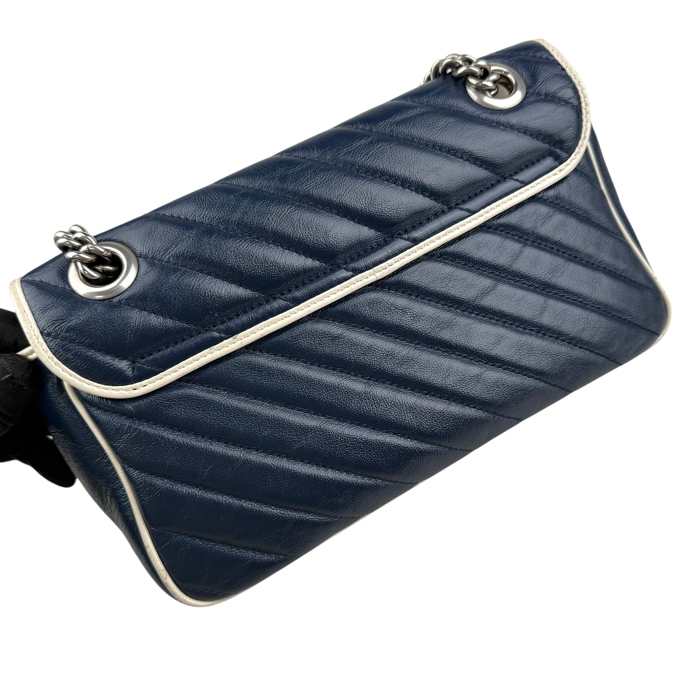 gucci navy and white gg marmont shoulder bag left back 45