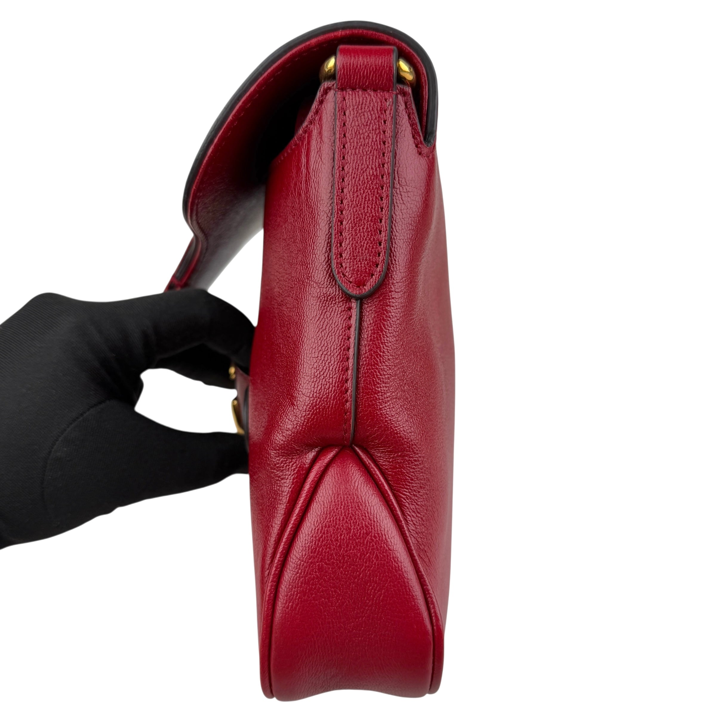 gucci red gg dahlia messenger bag right