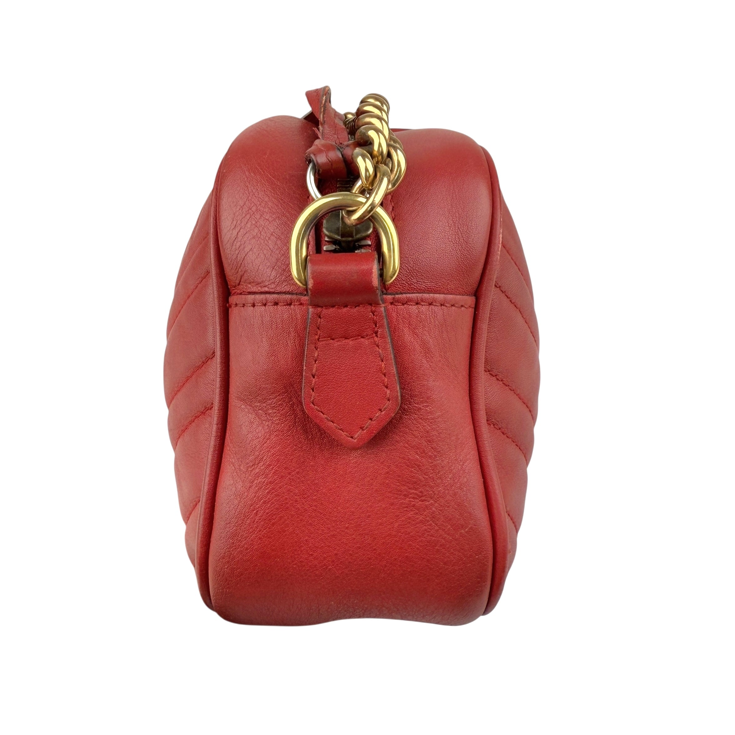 gucci red quilted leather marmont matelasse camera bag right