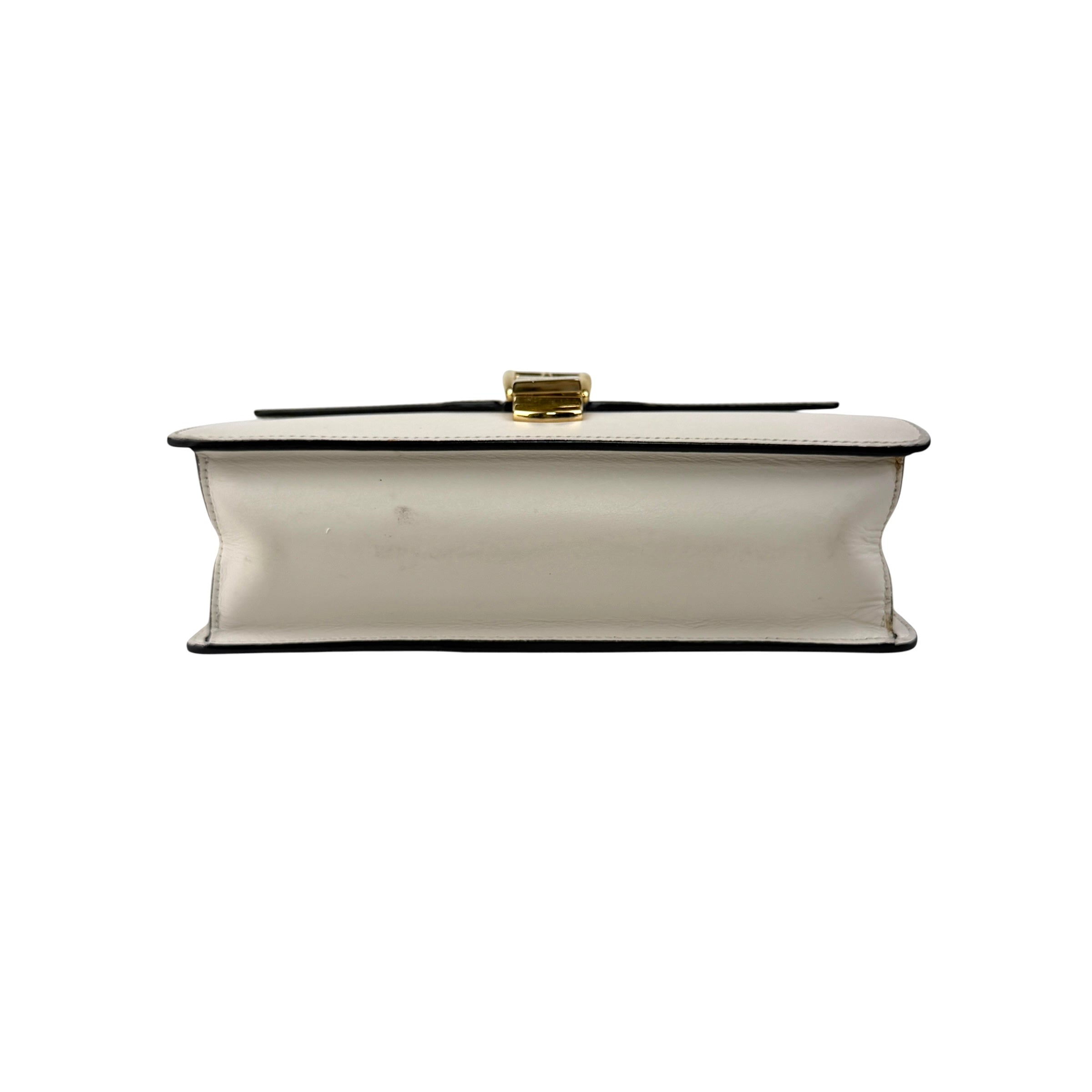gucci sylvie white calfskin leather shoulder bag bottom