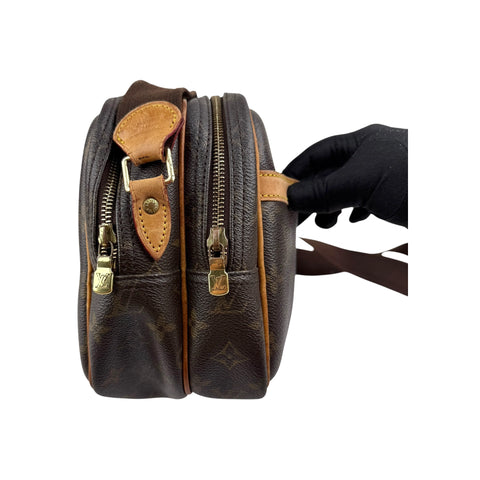 Louis Vuitton Monogram Canvas Reporter Bag
