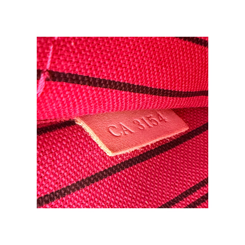 Louis Vuitton Neverfull MM Tote Bag